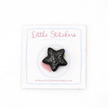 Black Star Needle Minder