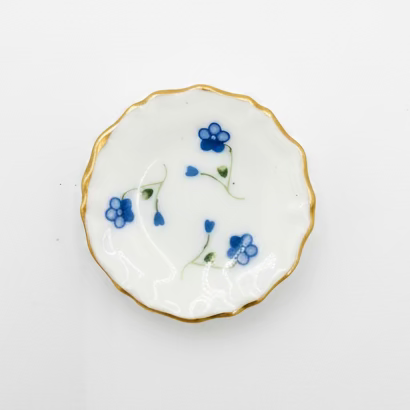 Vintage Mini Ceramic Plate Needle Minder