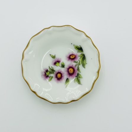 Vintage Mini Ceramic Plate Needle Minder